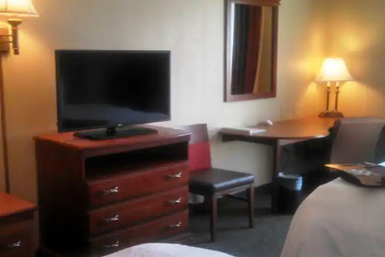Hampton Inn Greenwood Eksteriør bilde